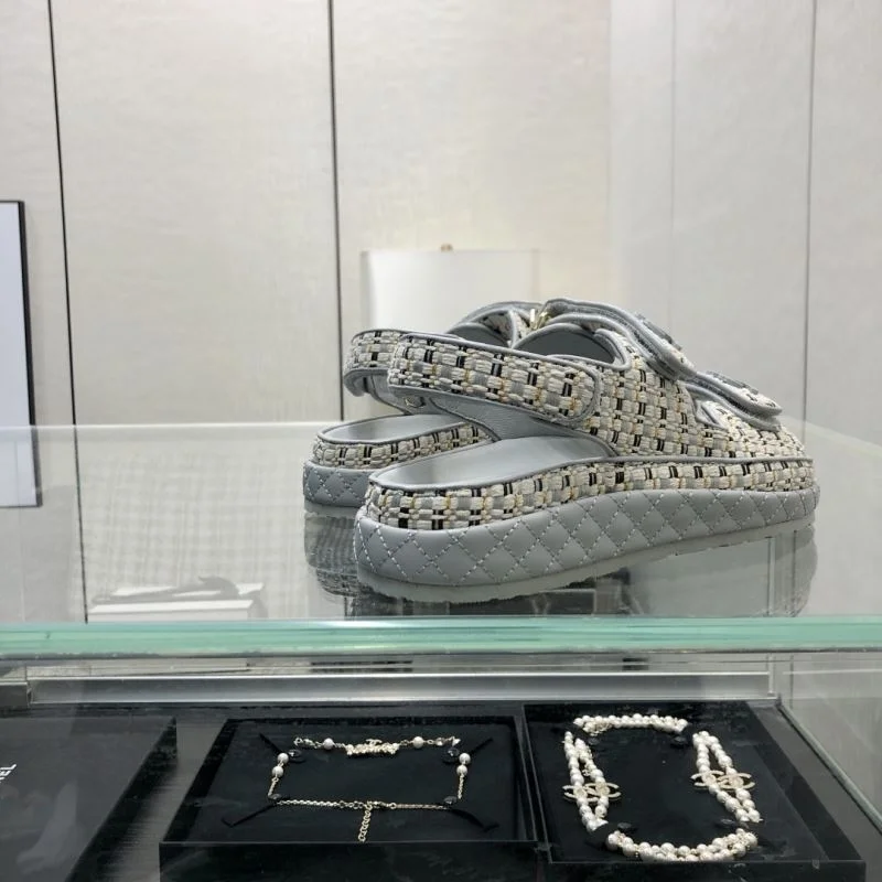 Sleek Chanel Sandals 20189