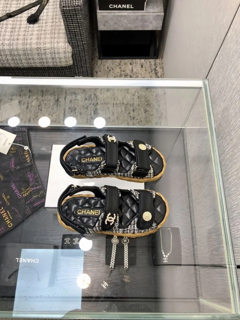 Chanel Sandals Youthful 20164