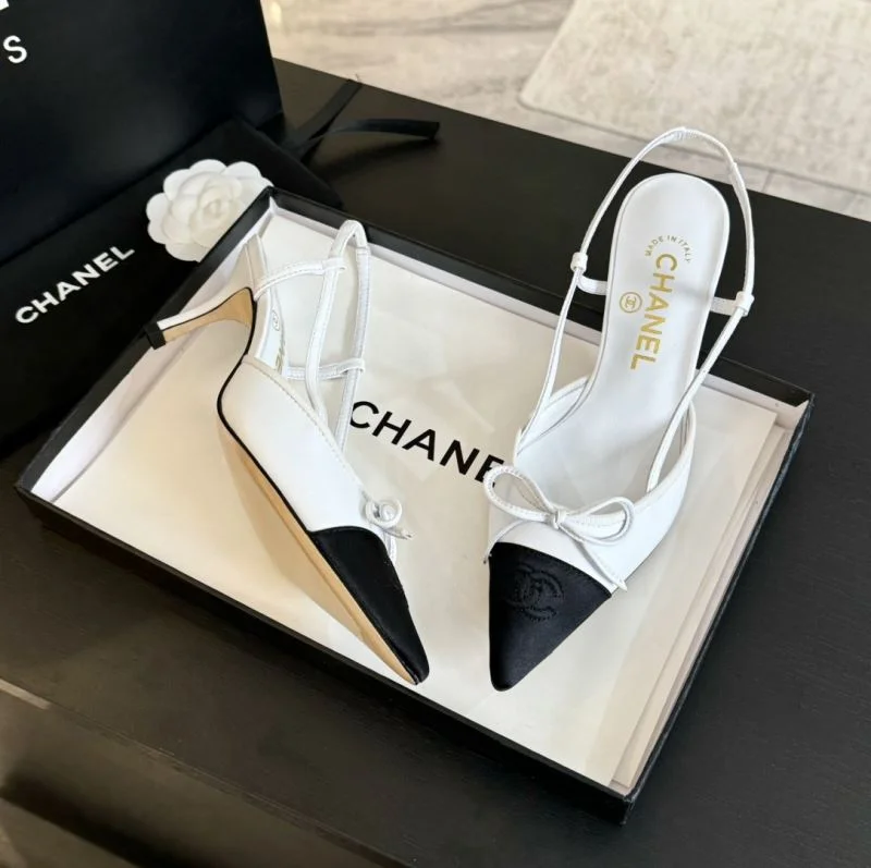 Snug Chanel Sandals 20144