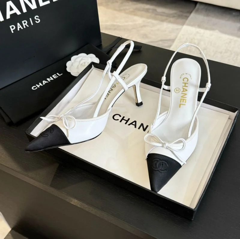 Snug Chanel Sandals 20144