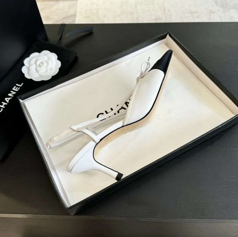 Snug Chanel Sandals 20144