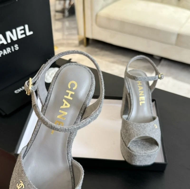 Chanel Sandals Vibrant 20139