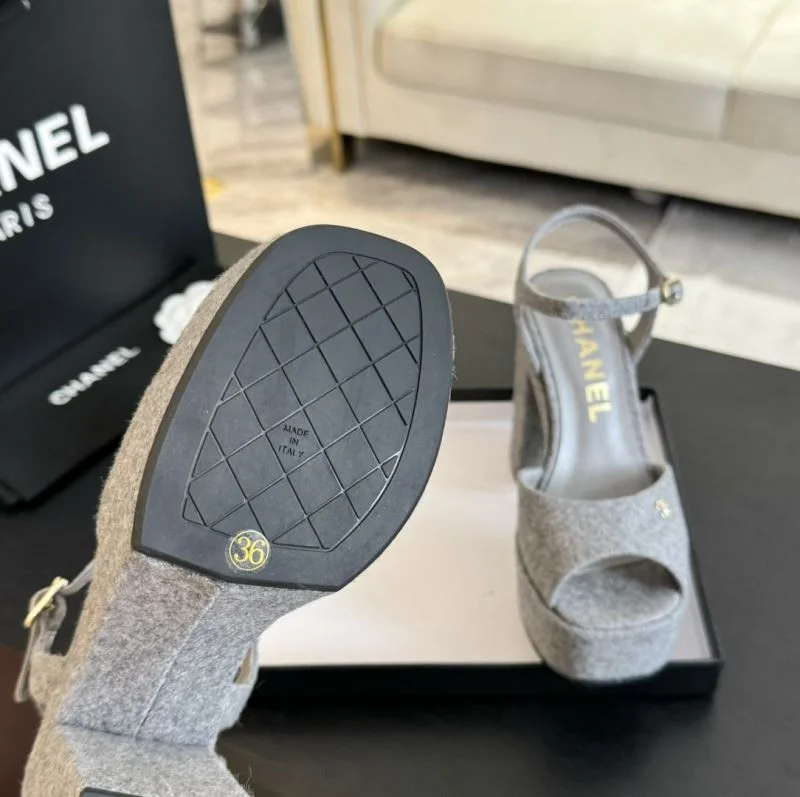 Chanel Sandals Vibrant 20139