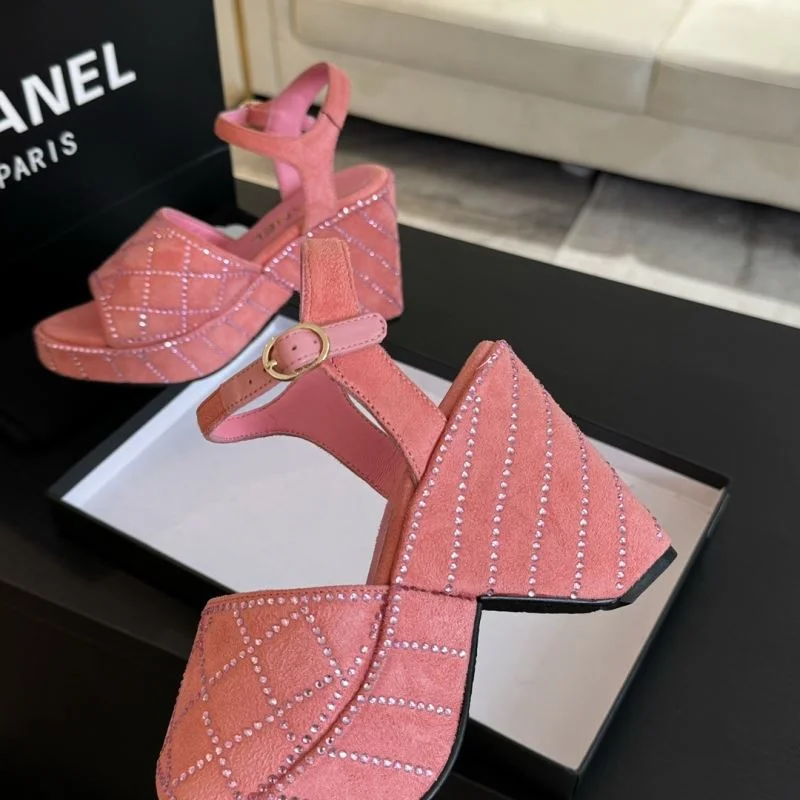 Sophisticated Chanel Sandals 20142