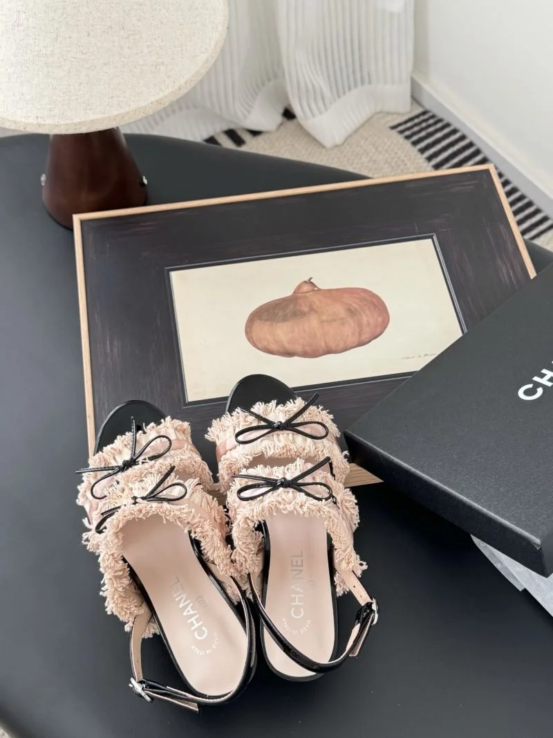 Chanel Sandals Flexible 20109