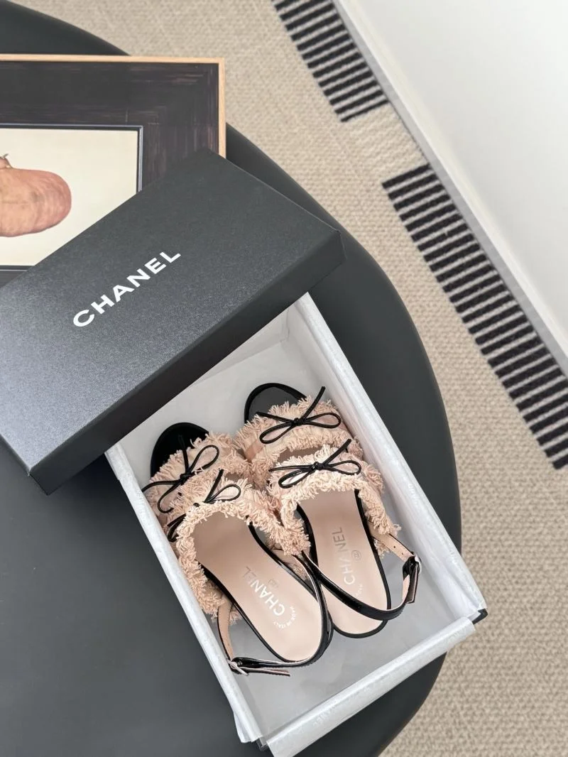 Chanel Sandals Flexible 20109