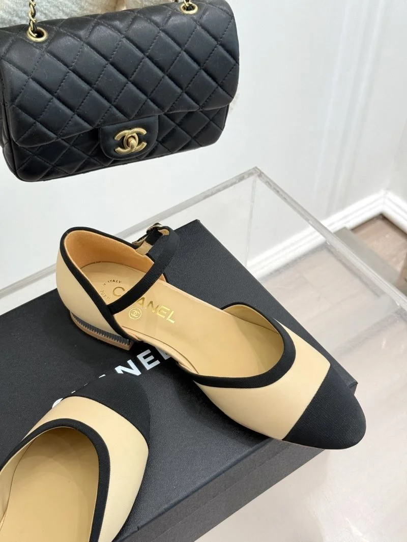 Practical Chanel Sandals 20095