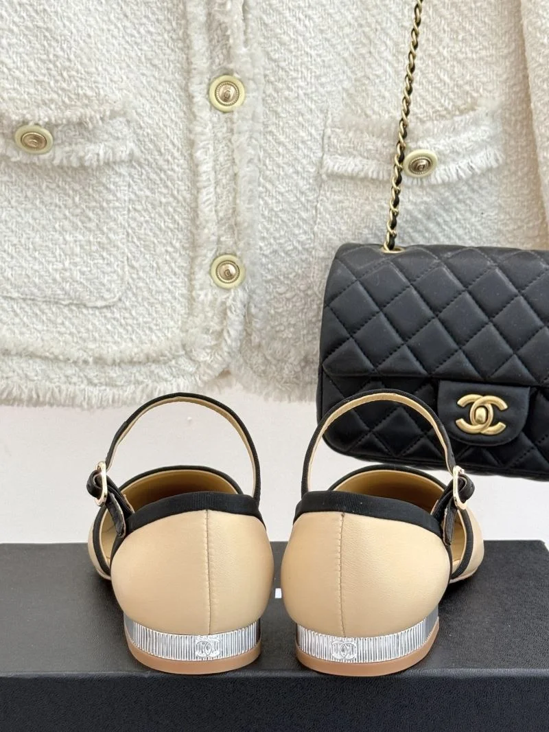 Practical Chanel Sandals 20095