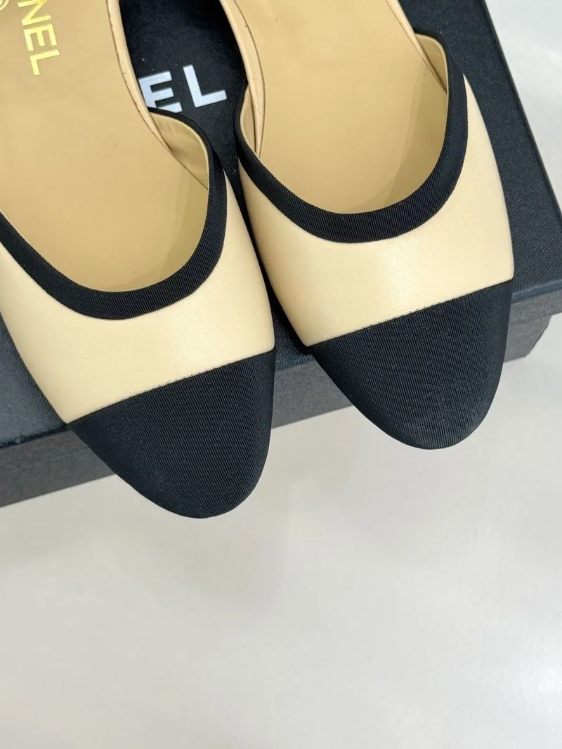 Practical Chanel Sandals 20095