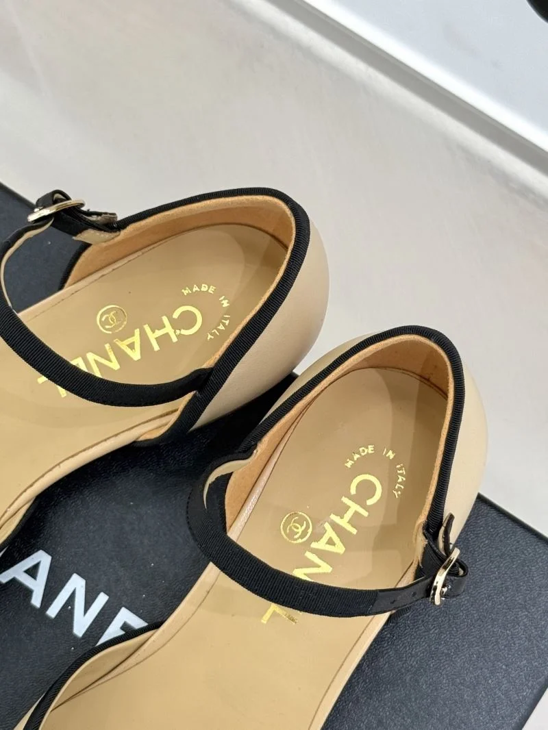 Practical Chanel Sandals 20095
