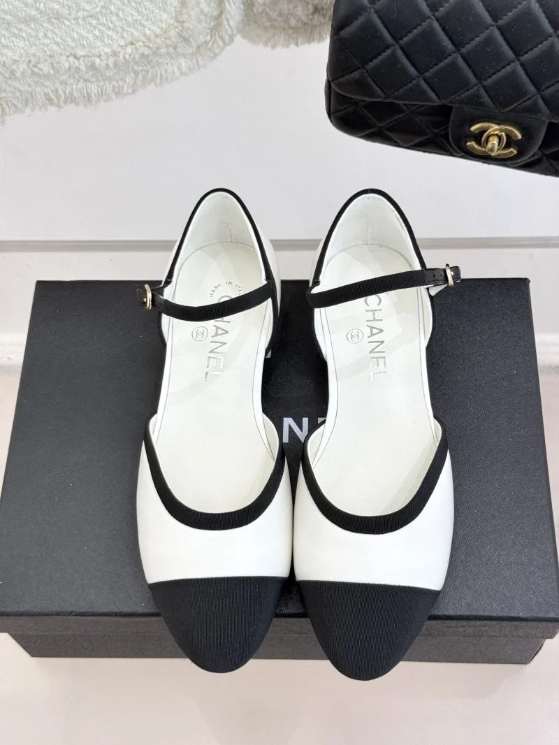 Chanel Sandals Sporty 20094