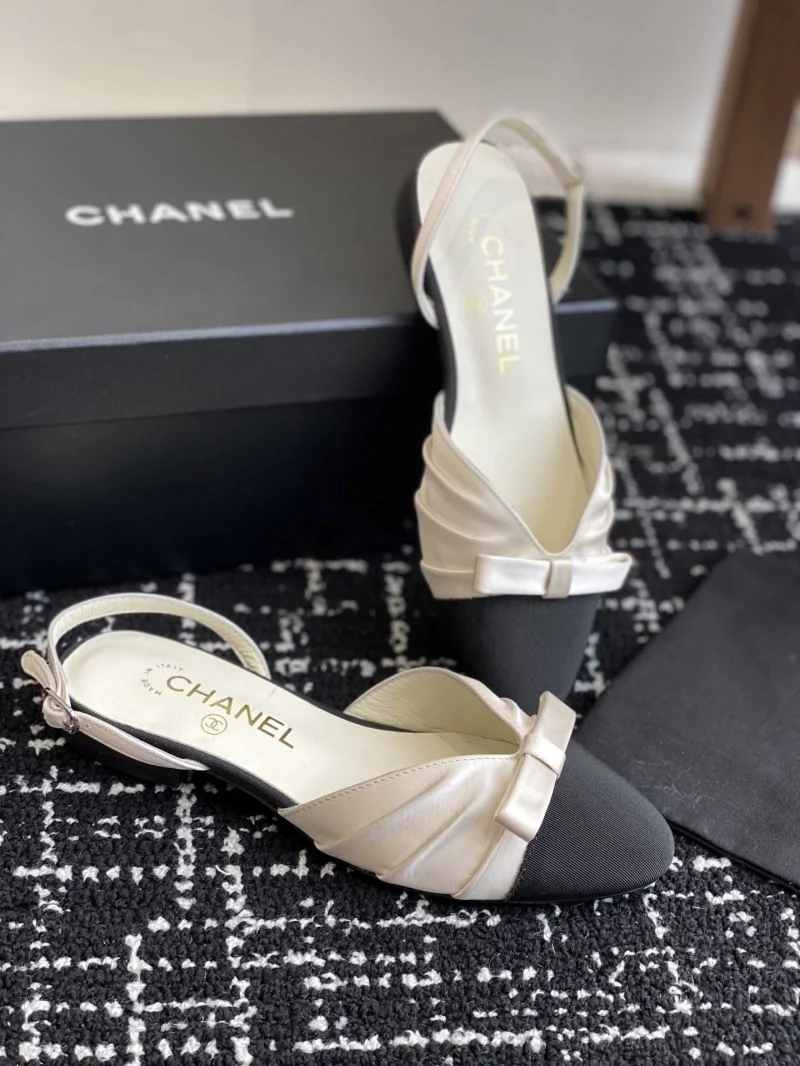 FlexibleFit Chanel Sandals 20086