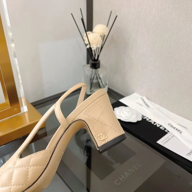 EyeCatching Chanel Sandals 20042