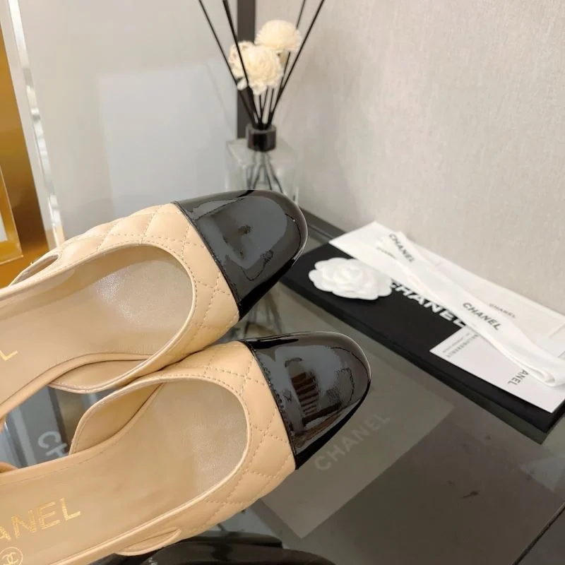 EyeCatching Chanel Sandals 20042