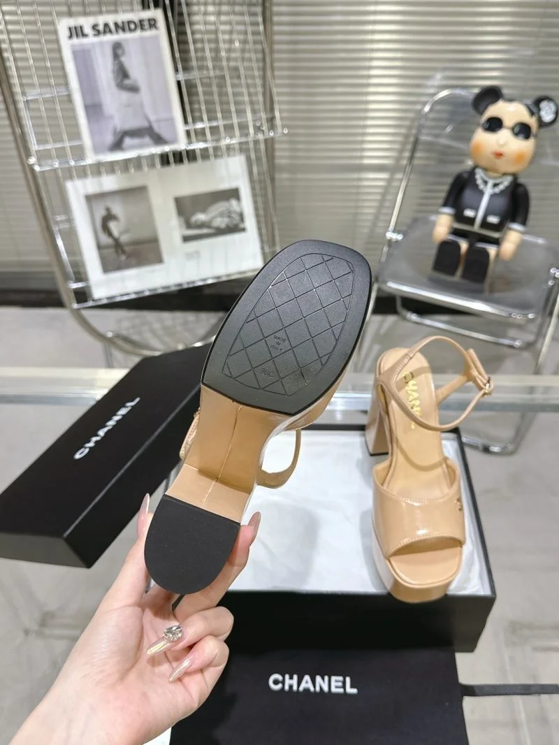 Refined Chanel Sandals 19921
