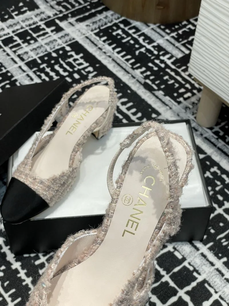 Fashionable Chanel Sandals 19902