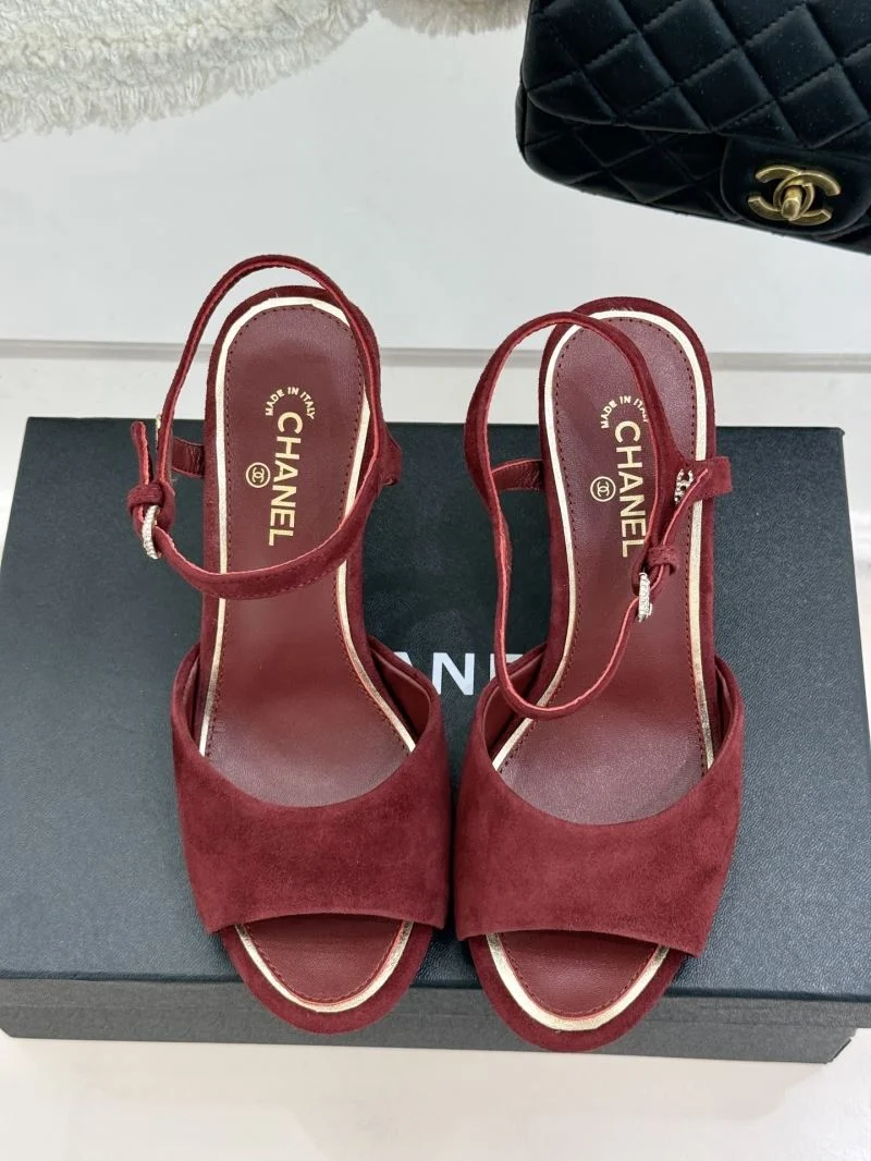 Chic Chanel Sandals 19895