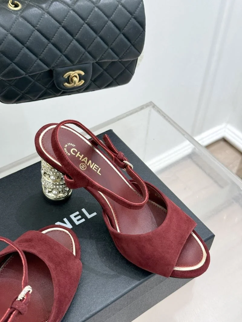 Chic Chanel Sandals 19895