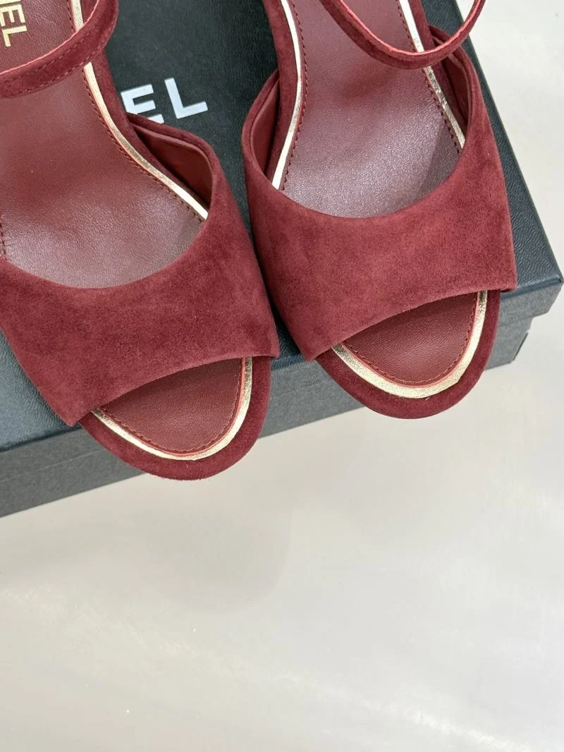 Chic Chanel Sandals 19895