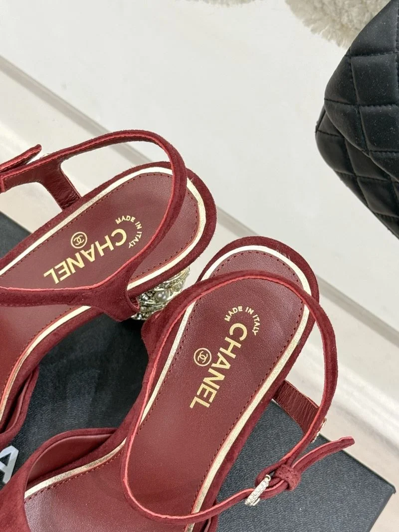Chic Chanel Sandals 19895