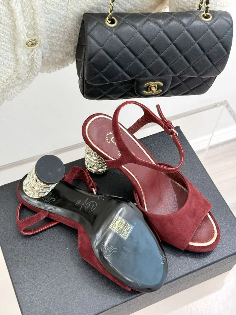 Chic Chanel Sandals 19895