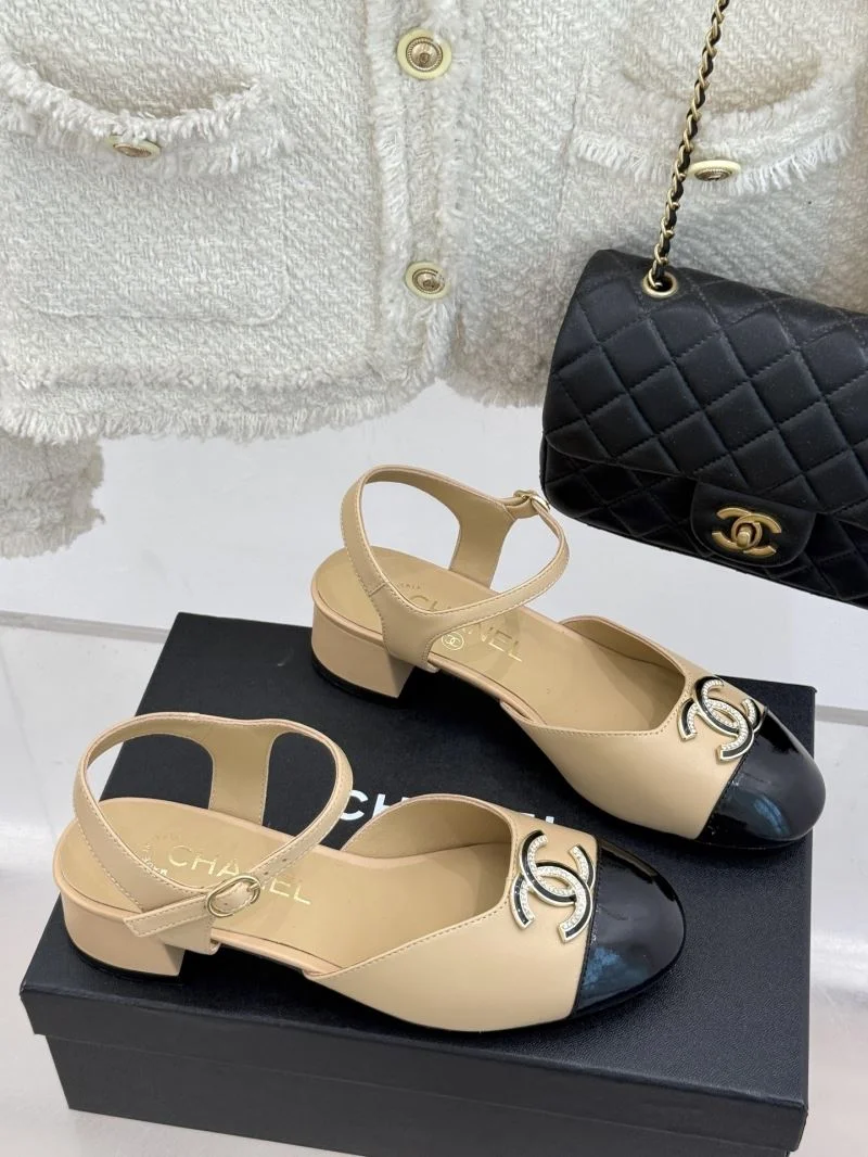 Sophisticated Chanel Sandals 19892