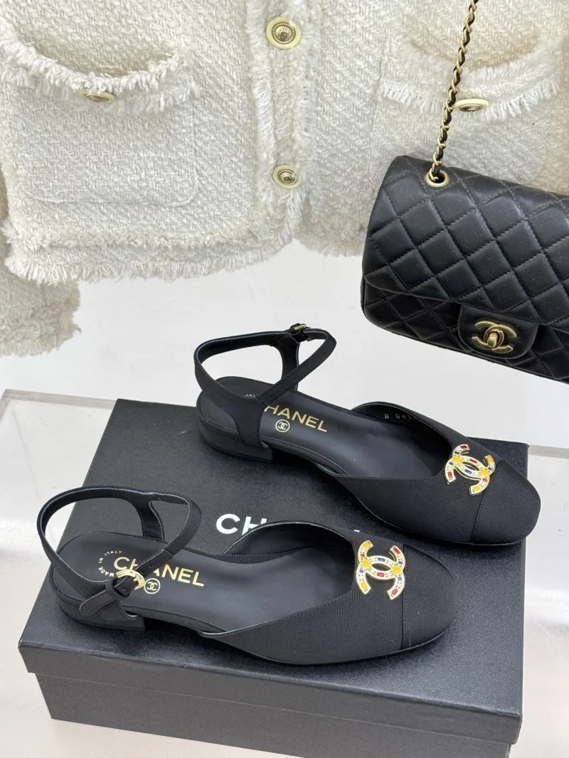 Versatile Chanel Sandals 19951