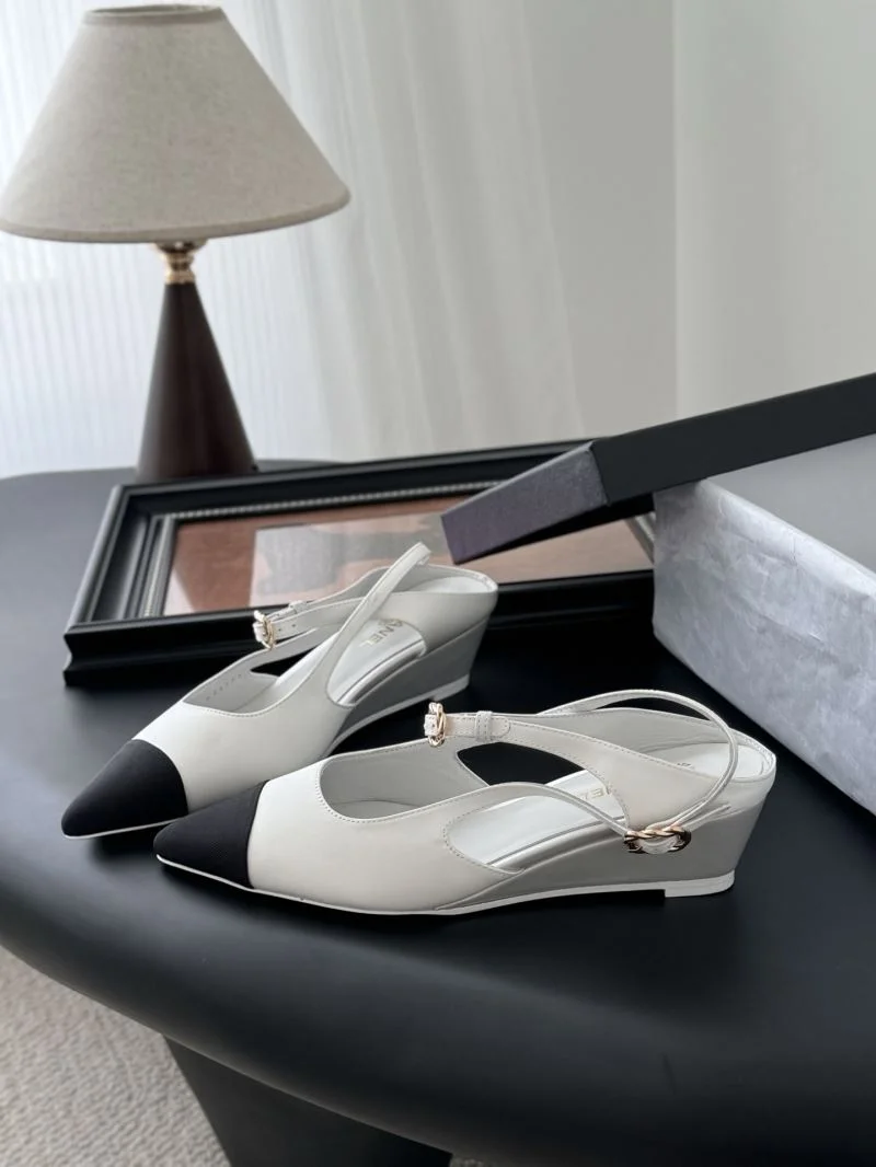 UrbanChic Chanel Sandals 19257