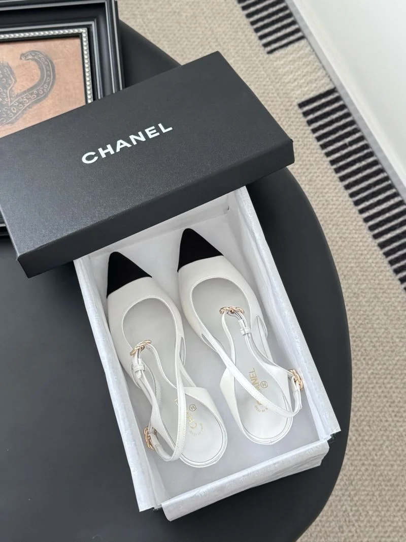 UrbanChic Chanel Sandals 19257