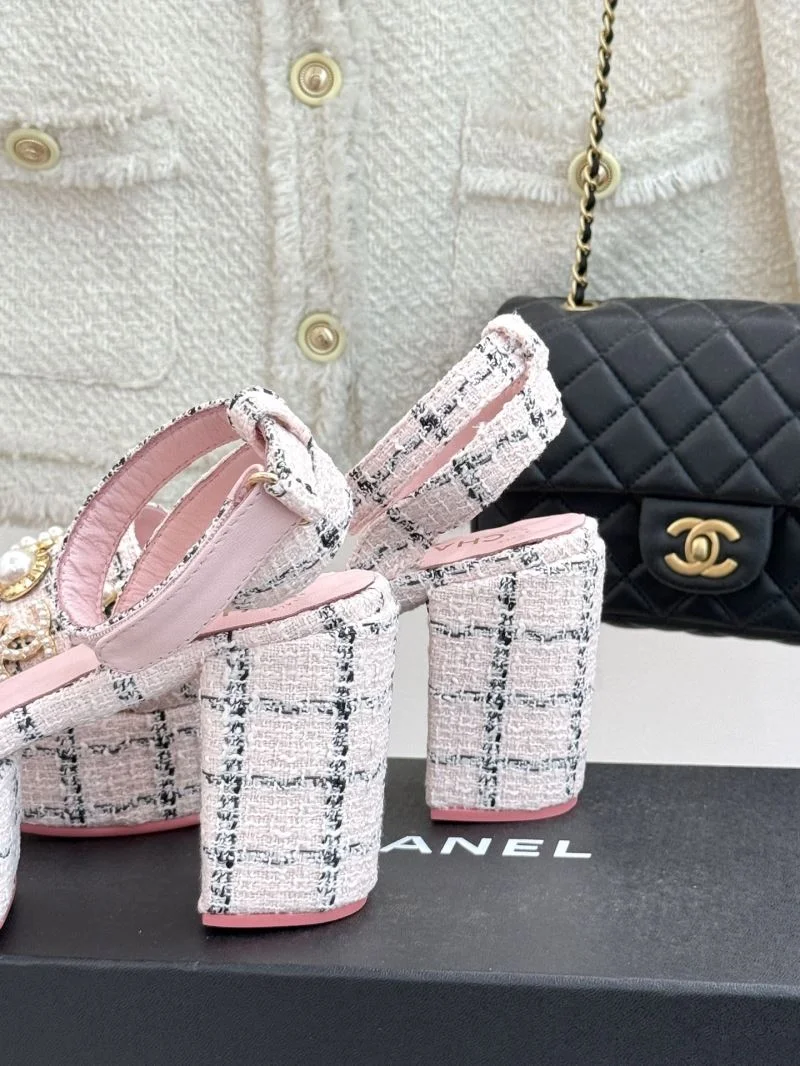 Elegant Chanel Sandals 19199