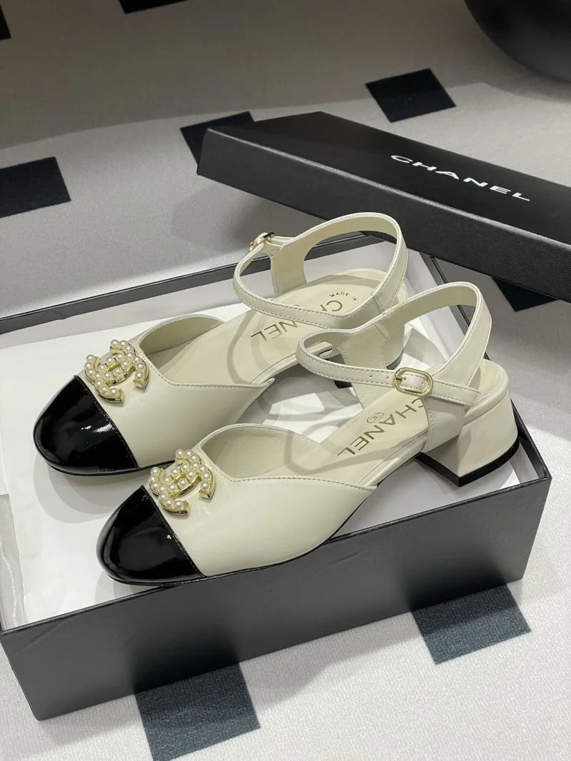 Seasonal Chanel Sandals 19175