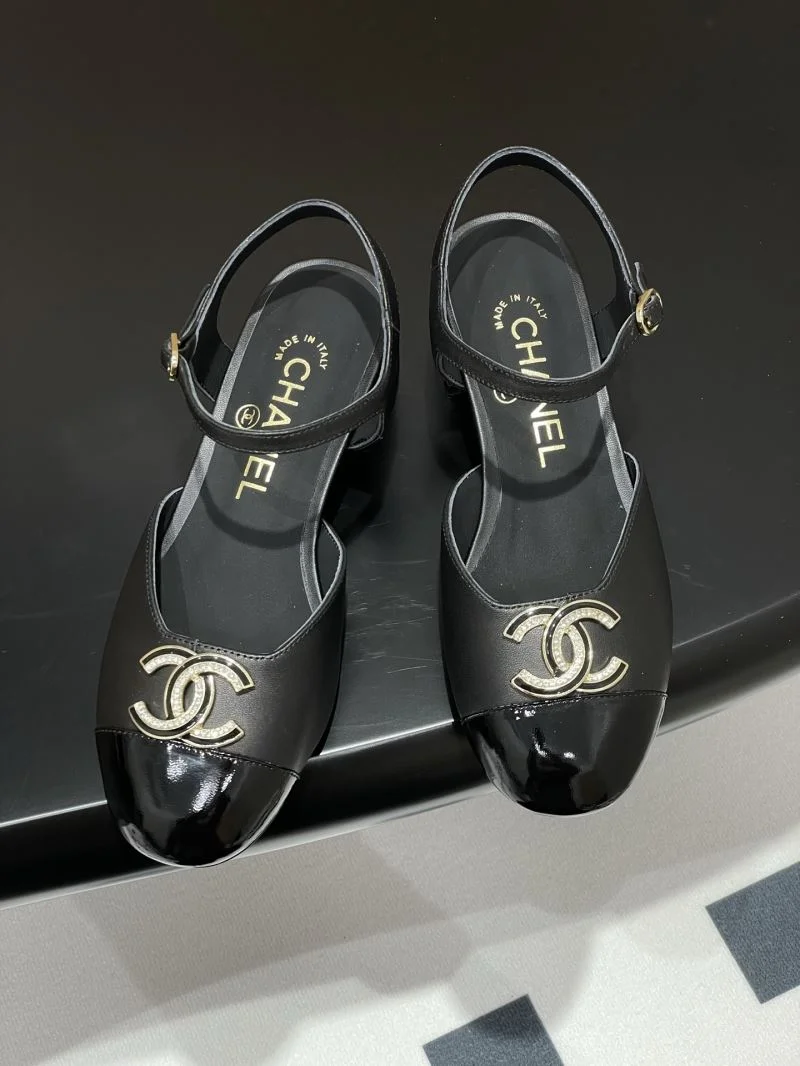 Versatile Chanel Sandals 19186