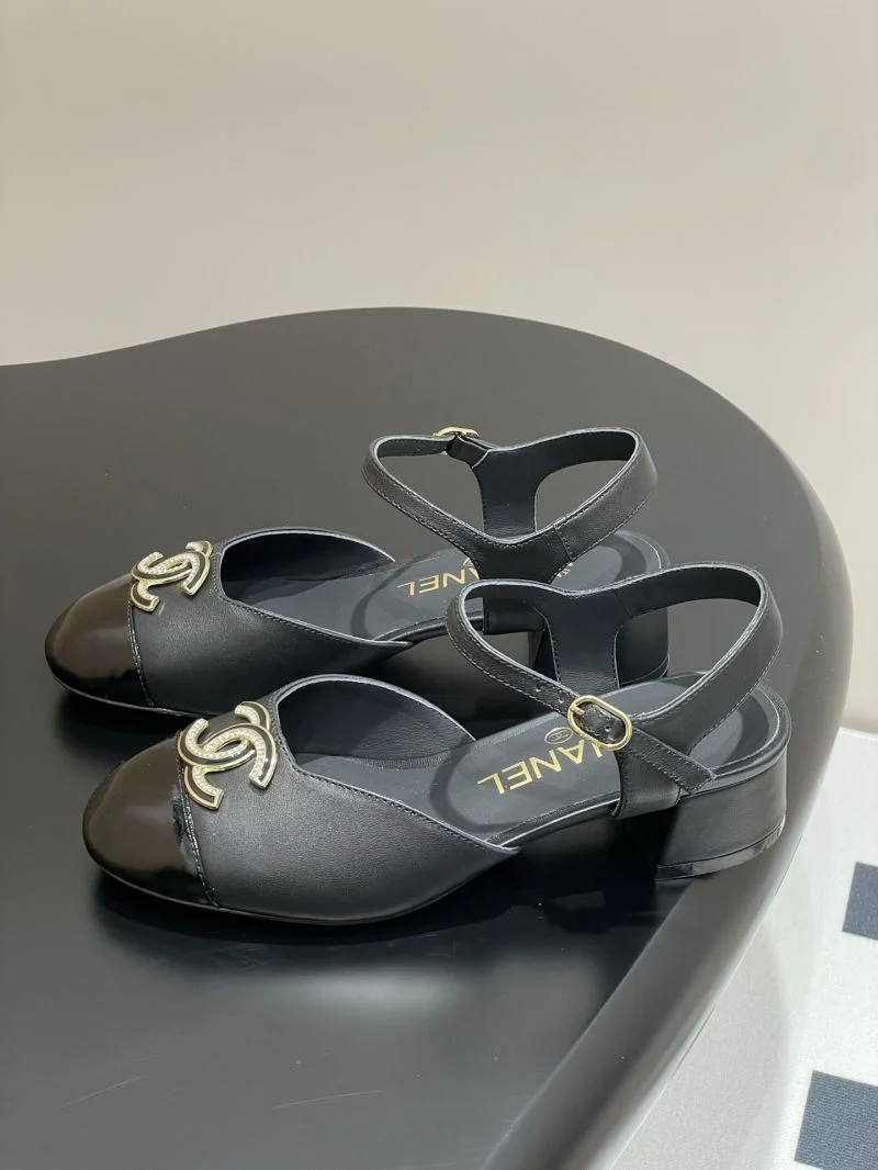 Versatile Chanel Sandals 19186