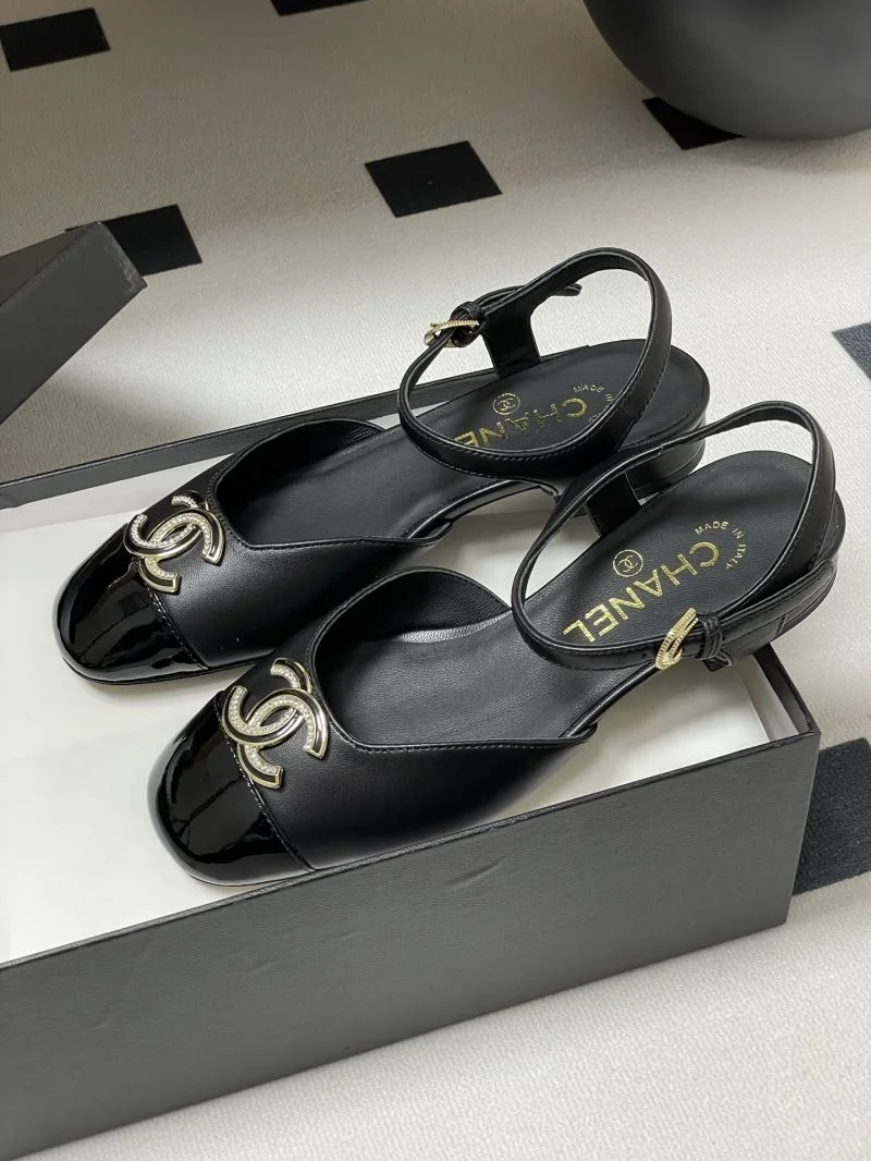 Bold Chanel Sandals 19164
