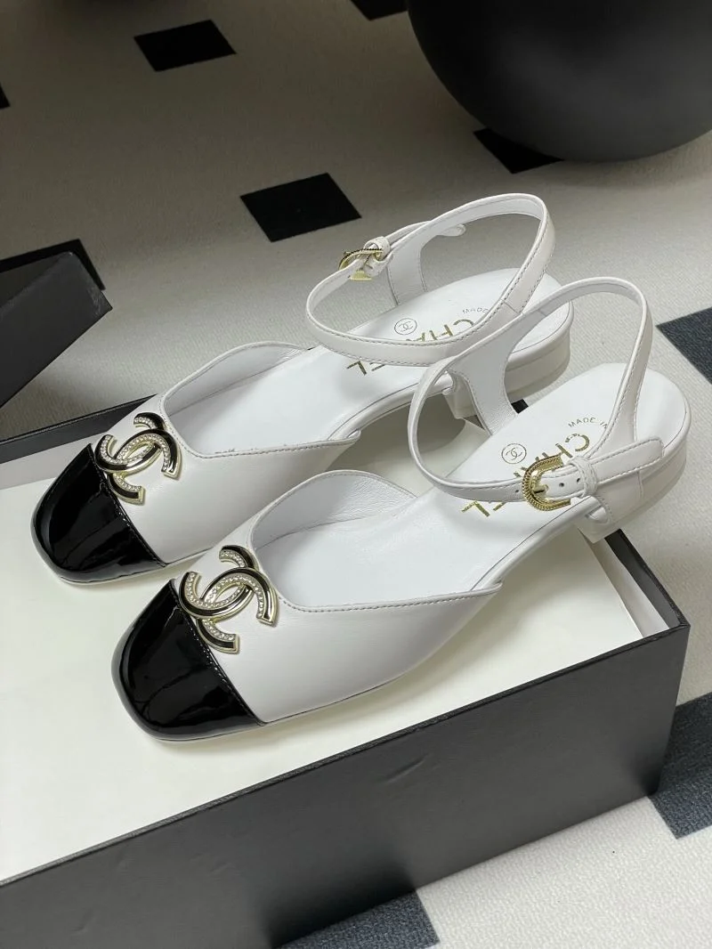 Supportive Chanel Sandals 19168
