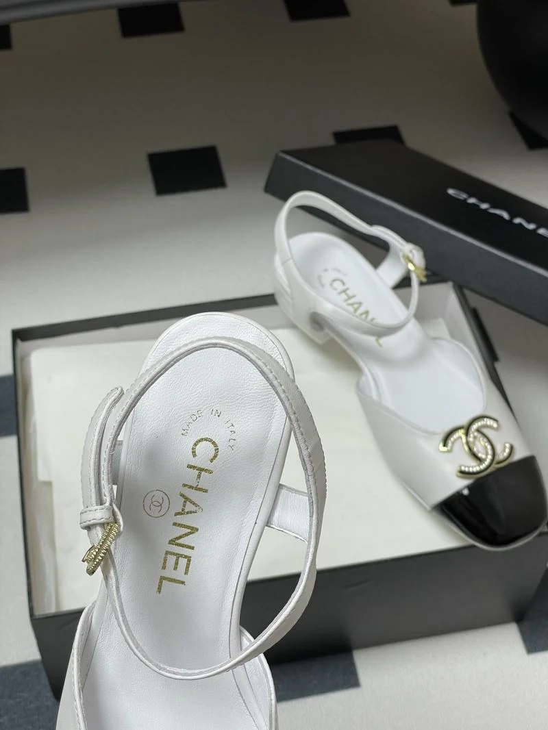 Supportive Chanel Sandals 19168