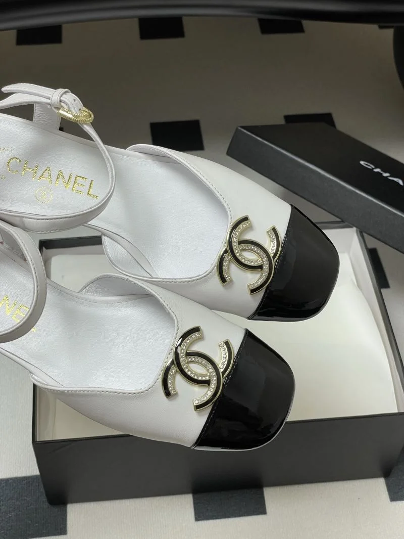 Supportive Chanel Sandals 19168