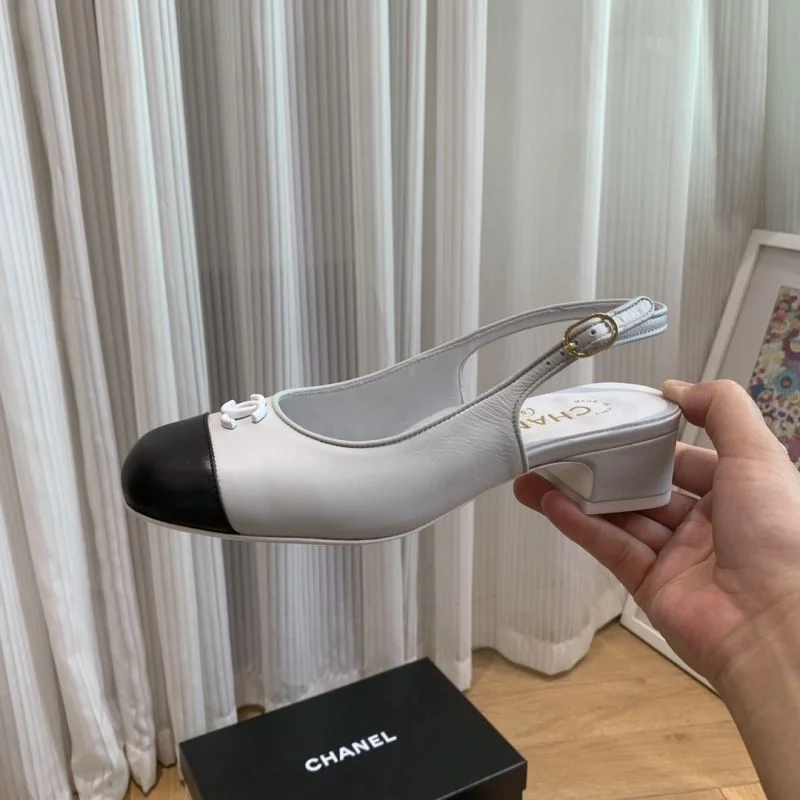Functional Chanel Sandals 19172