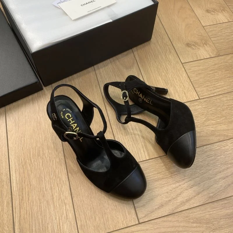 Chanel Sandals Sleek 19189