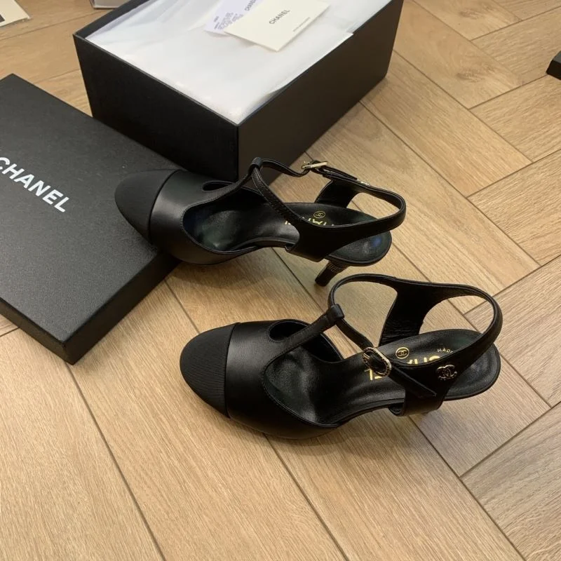 Chanel Sandals Elegant 19130