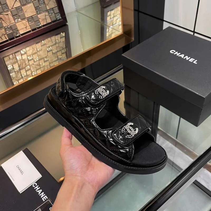 MoistureWicking Chanel Sandals 19121