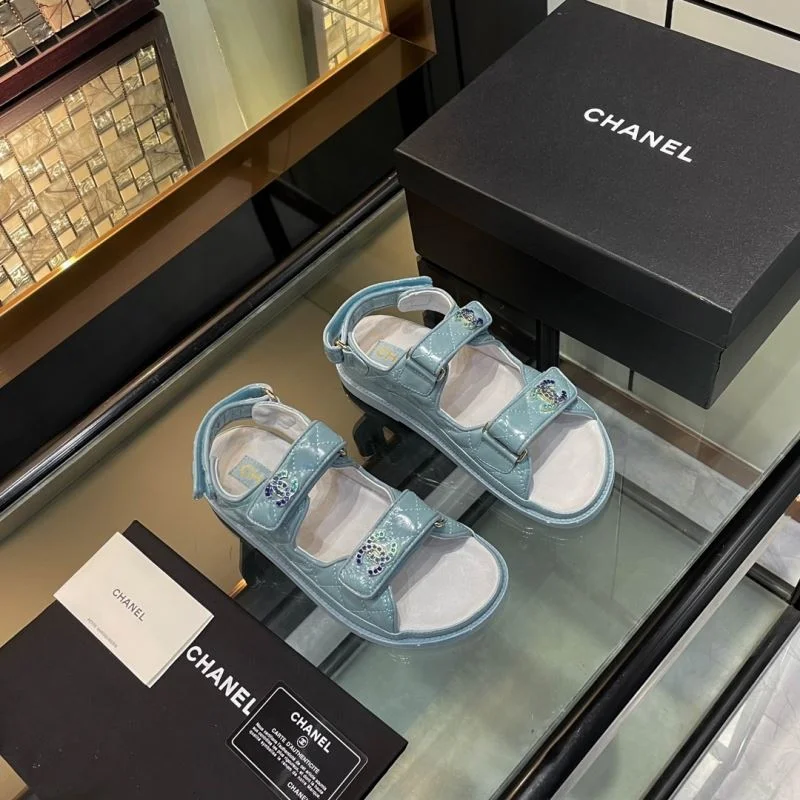 Versatile Chanel Sandals 19119