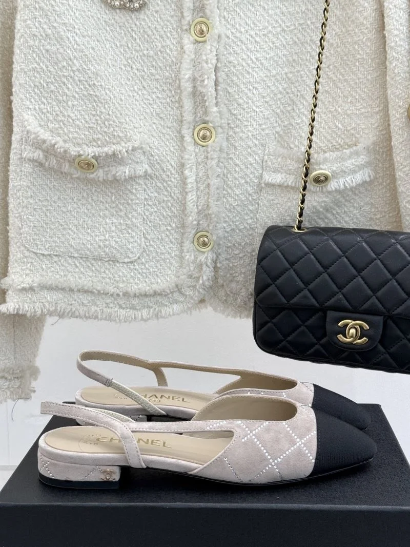 Functional Chanel Sandals 19097