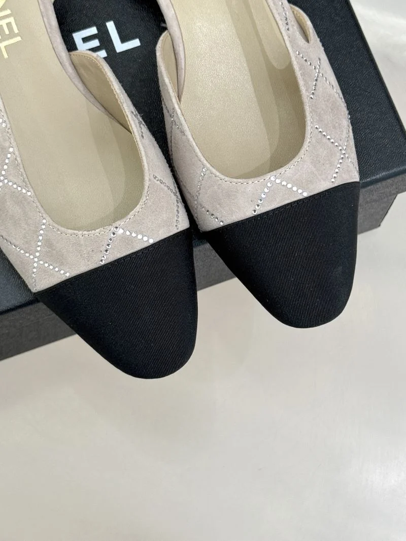 Functional Chanel Sandals 19097