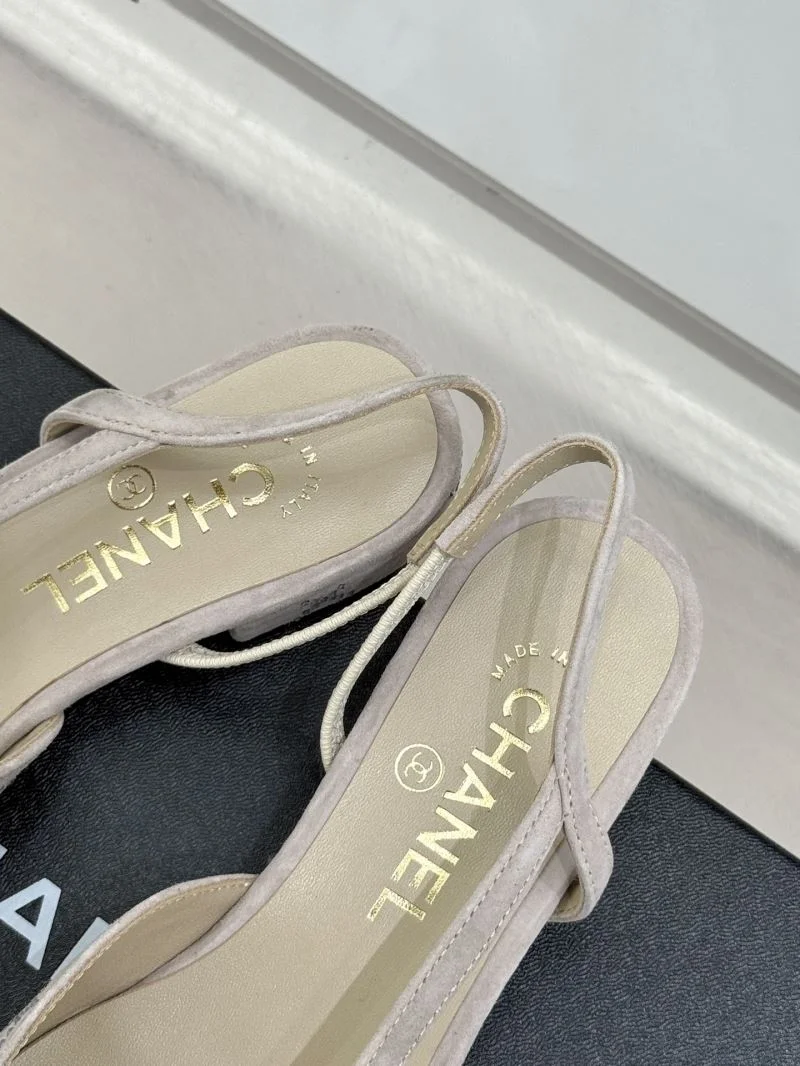 Functional Chanel Sandals 19097