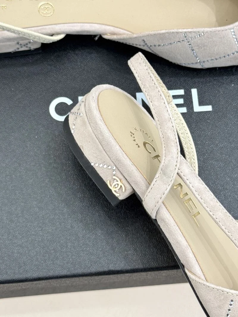 Functional Chanel Sandals 19097