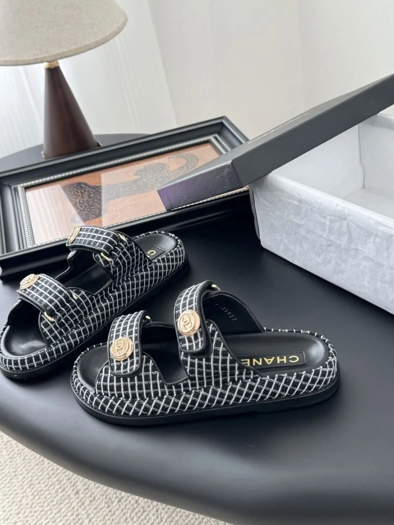 Chanel Sandals Chic 19136
