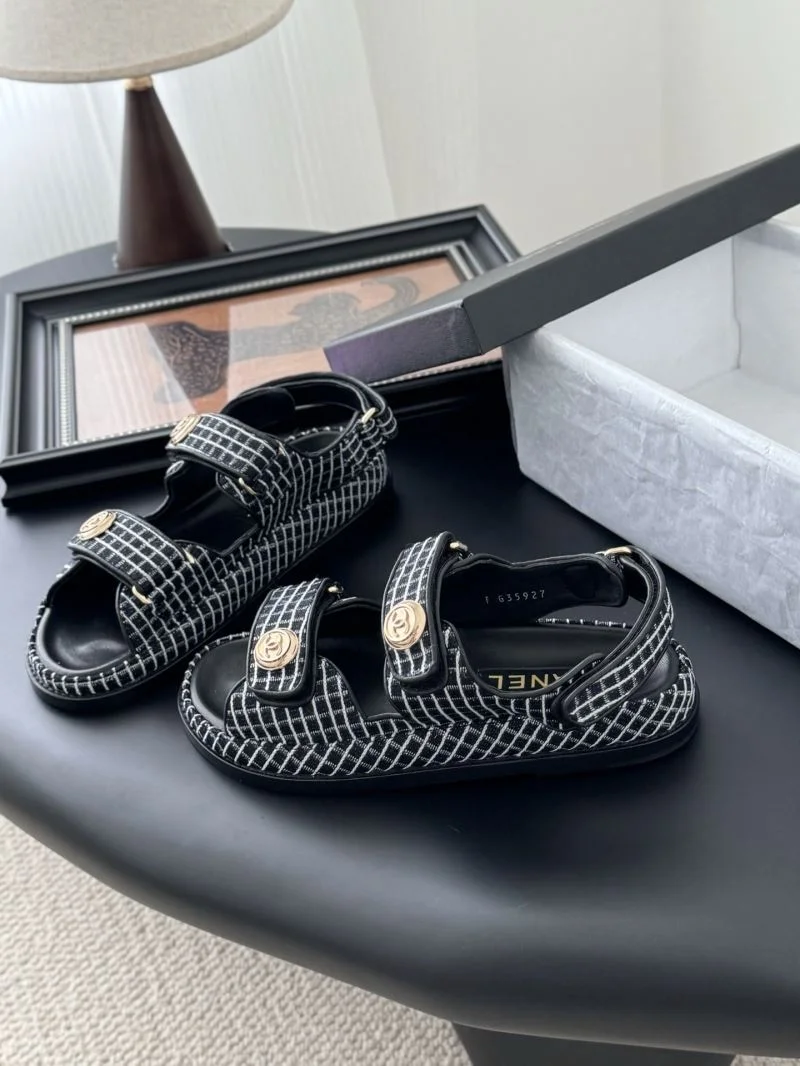 Versatile Chanel Sandals 19089