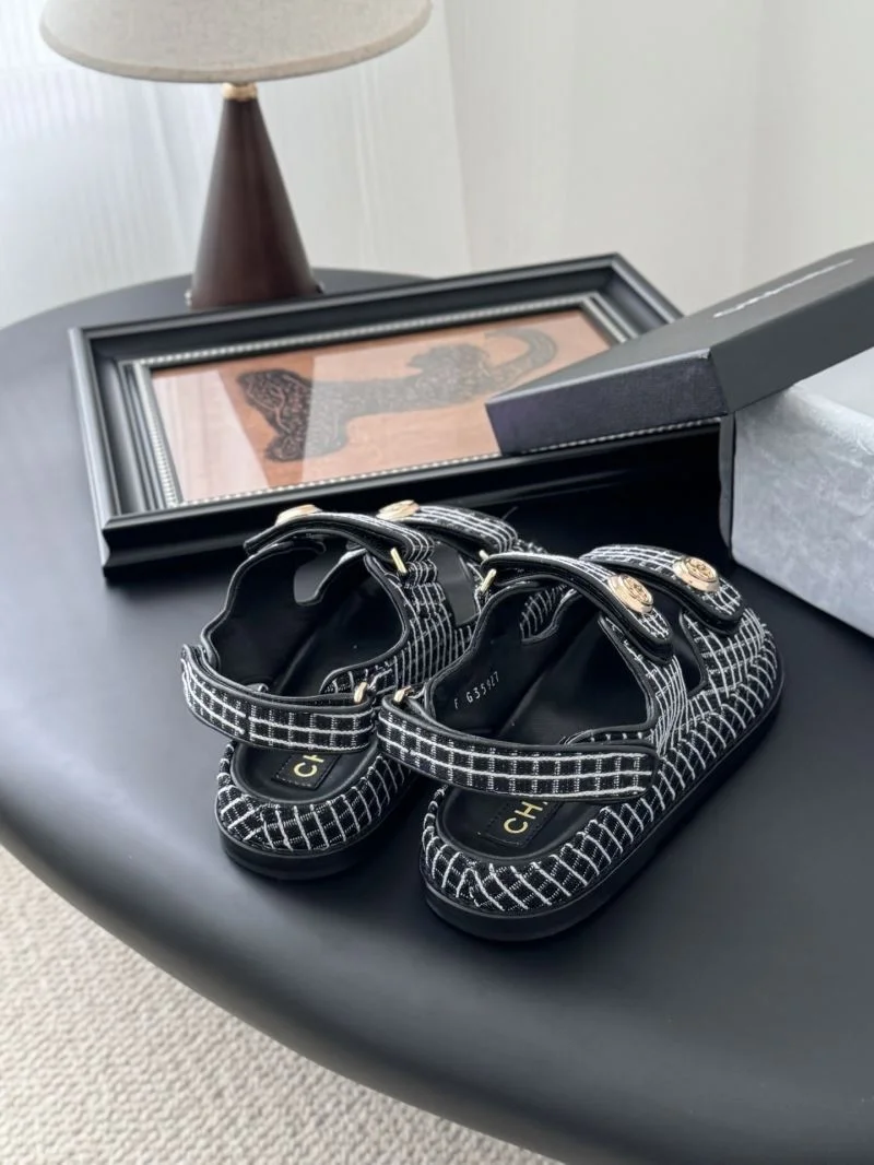 Versatile Chanel Sandals 19089
