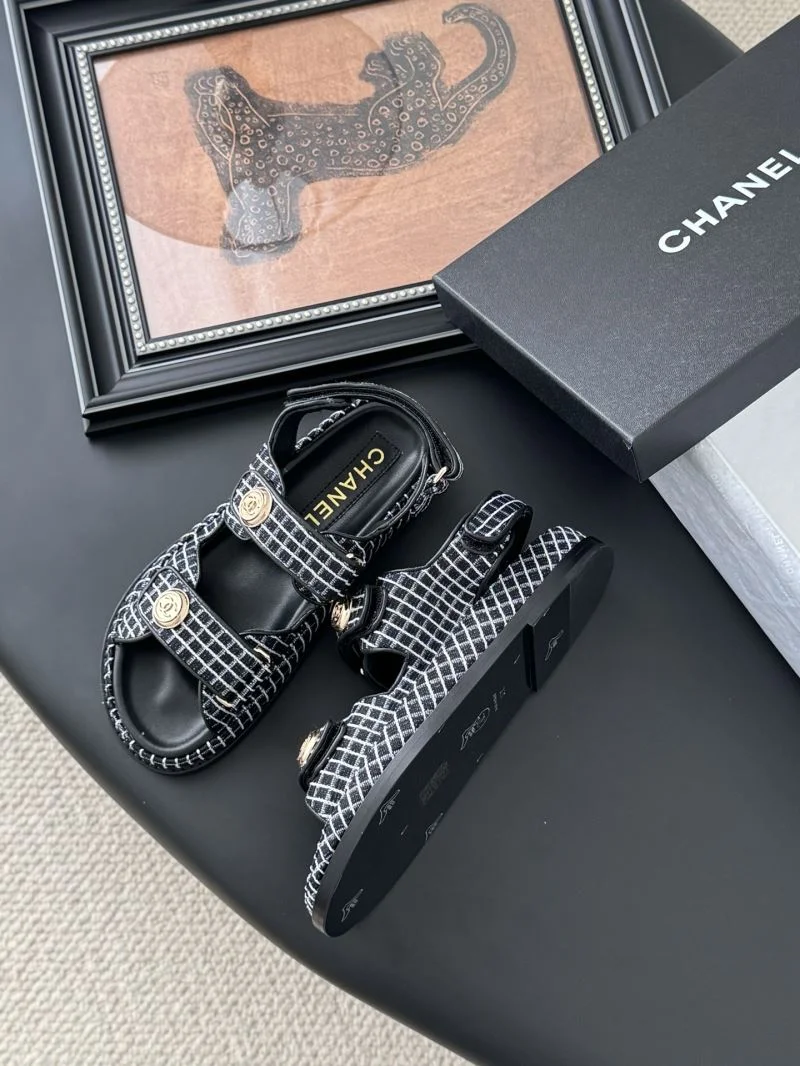 Versatile Chanel Sandals 19089